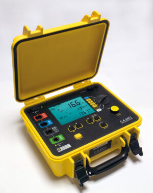 CA6471 Maadoitusvastusmittari maadoitusvastuksen sekä maaperän resistiivisyyden mittaamiseen